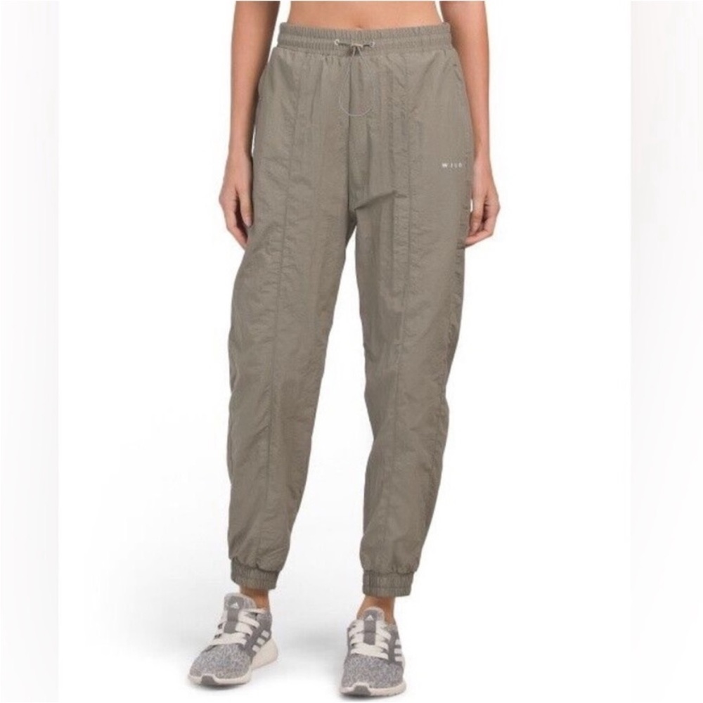 Wilo the Label Parachute Jogger Pants Sage Size Medium